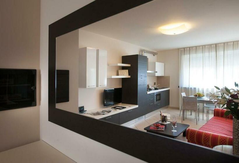 带阳台两卧公寓, Calissano