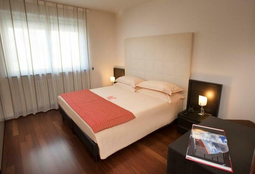 带阳台两卧公寓, Calissano