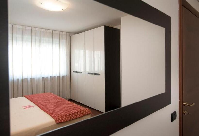 带1个卧室的带阳台的公寓, Calissano