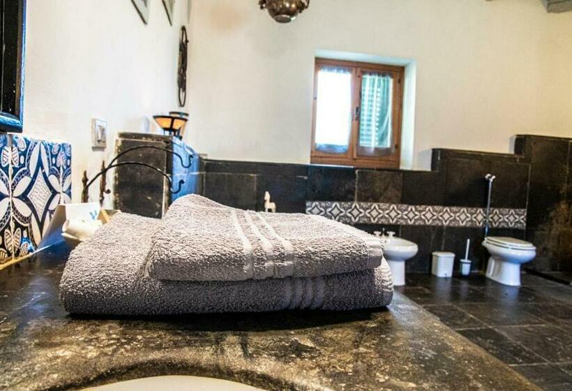 Номер Deluxe, Case Brizza