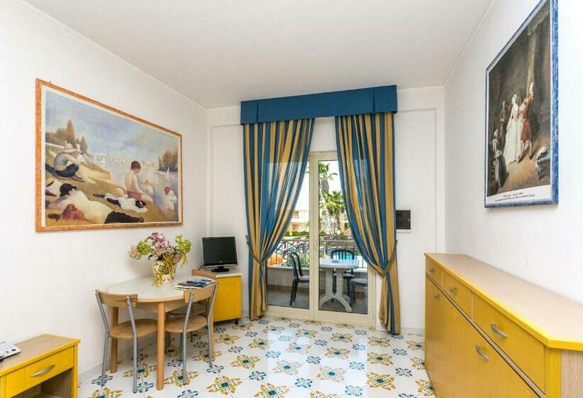 إستوديو قياسى, Club Residence La Castellana Mare