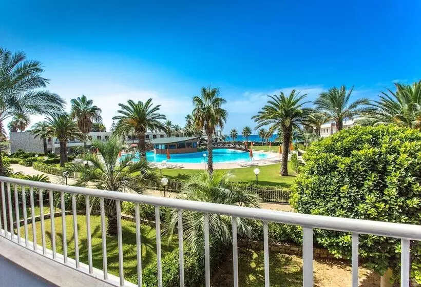 آپارتمان 3 خوابه, Club Residence La Castellana Mare