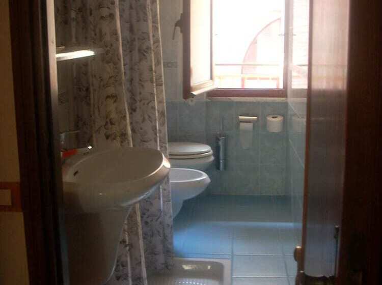 غرفة قياسية ثلاثية, Corallo