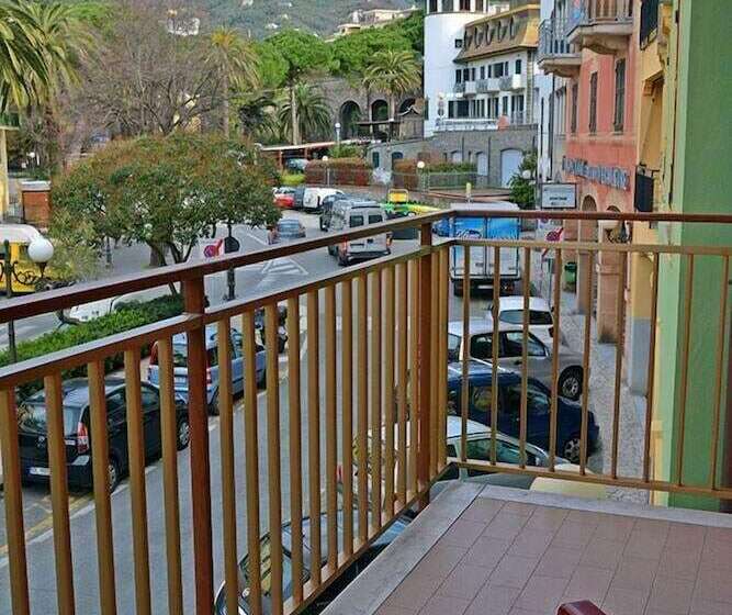 غرفة قياسية ثلاثية, Corallo