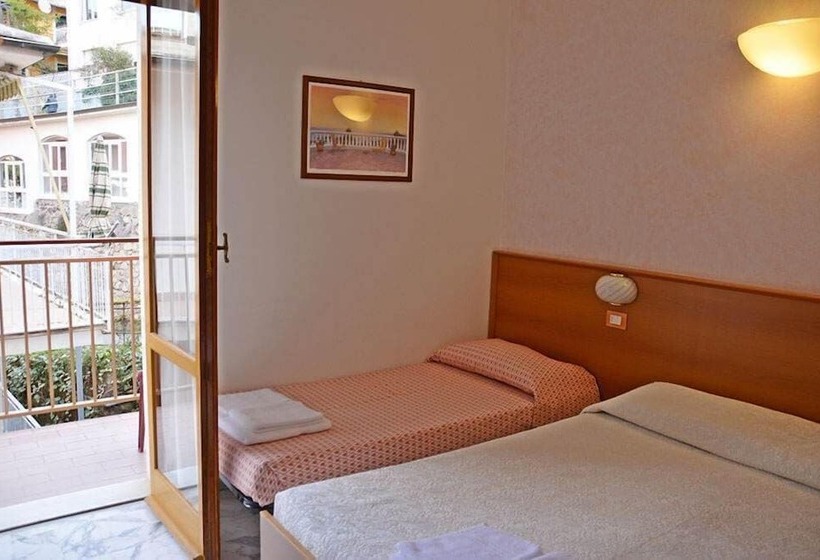 غرفة قياسية ثلاثية, Corallo