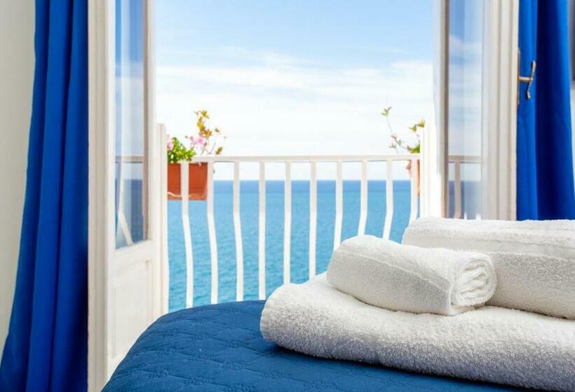 חדר סטנדרט נוף לים עם מרפסת, Donna Giulia