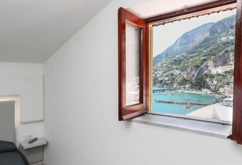 חדר סטנדרט נוף לים, Donna Giulia