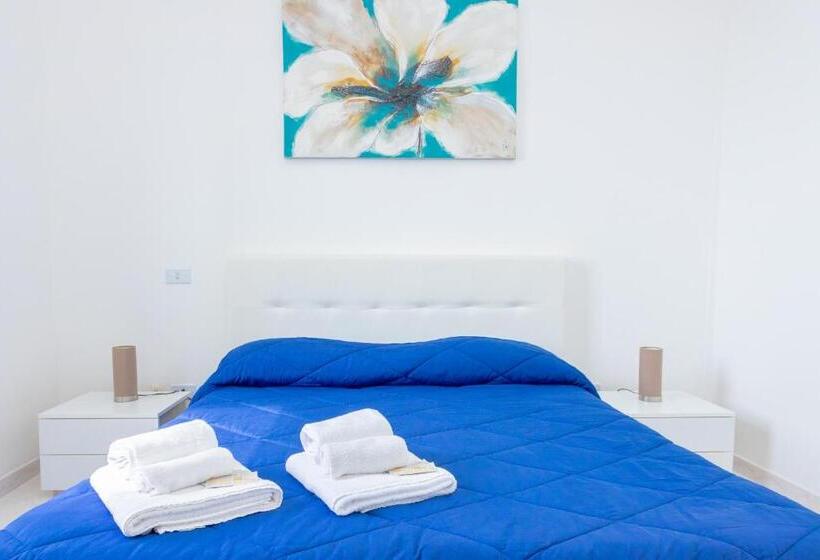 דירת חדר עם טרסה, Donna Giulia