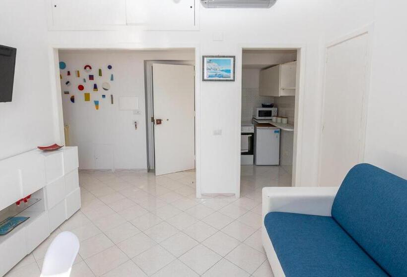 דירת חדר עם טרסה, Donna Giulia