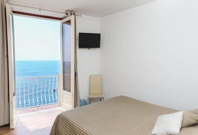 חדר סטנדרט נוף לים עם מרפסת, Donna Giulia