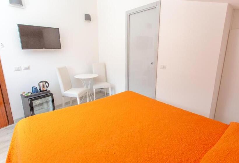 חדר סטנדרט נוף לים, Donna Giulia