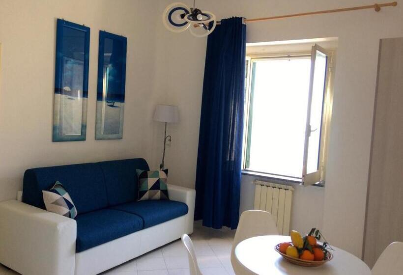 דירת חדר עם טרסה, Donna Giulia