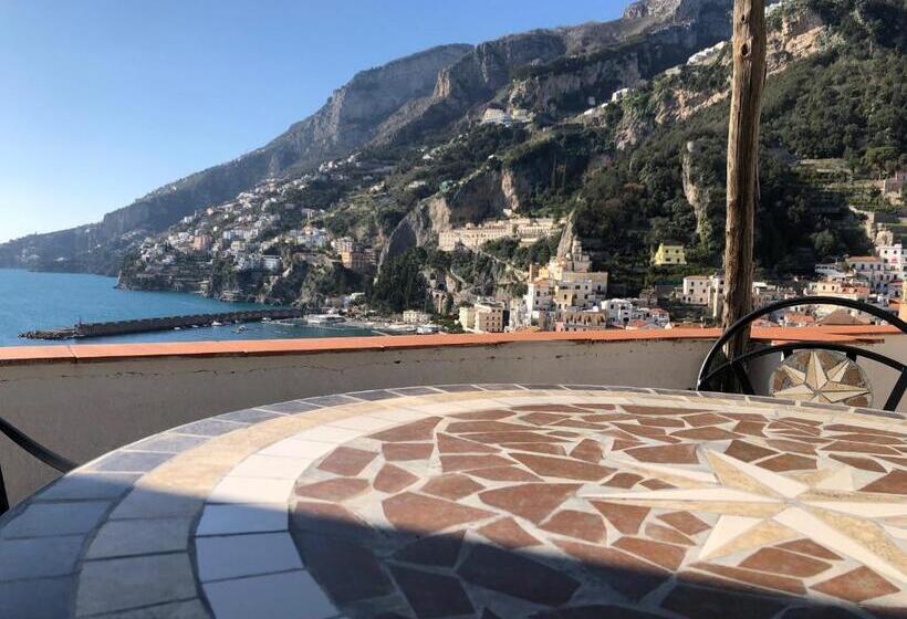 דירת חדר עם טרסה, Donna Giulia