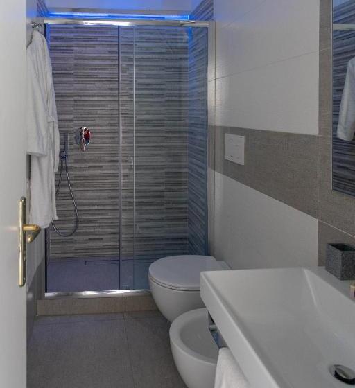 דירת חדר עם טרסה, Donna Giulia