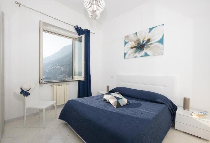 דירת חדר עם טרסה, Donna Giulia