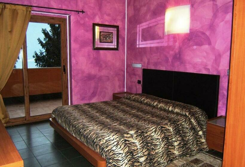 חדר סטנדרט נוף לאגם, Empire Resort