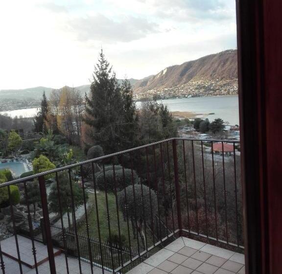 חדר סטנדרט נוף לאגם, Empire Resort