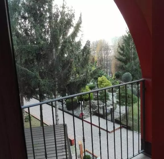 Standard Kolmen Hengen Huone, Empire Resort