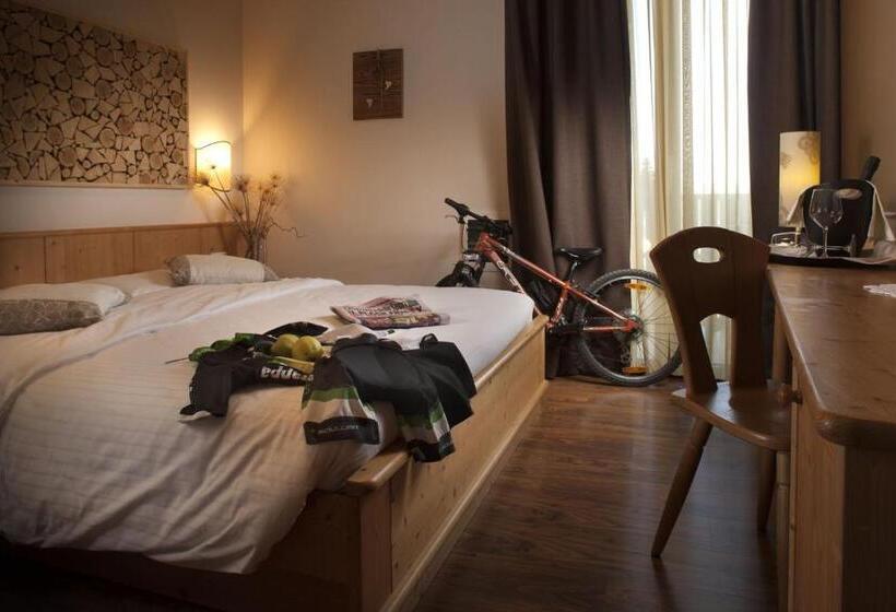 חדר אקונומי, Garden Relais