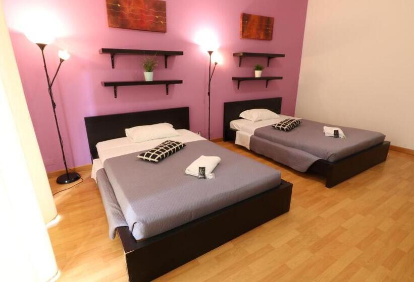 اتاق استاندارد چهارنفره با سرویس بهداشتی مشترک, Guest House Pirelli Milano