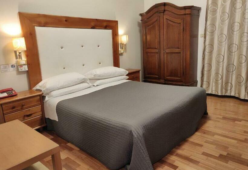 Номер Стандарт, Il Rustichello