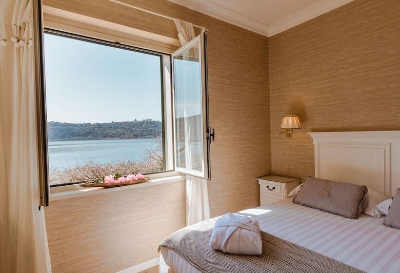 غرفة قياسية مطلّة علي البحيرة, La Culla Del Lago