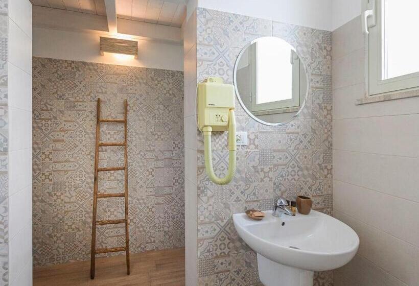 Трехместный Номер Стандарт Вид на Сад, La Naca Della Taranta B&b