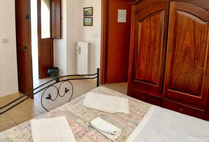 اتاق استاندارد, La Piana Degli Ulivi