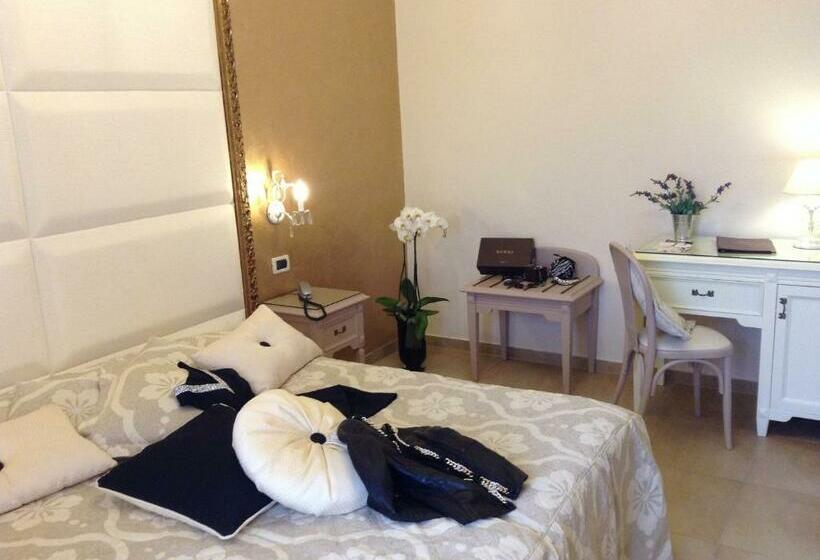 スーペリアールーム, Luna