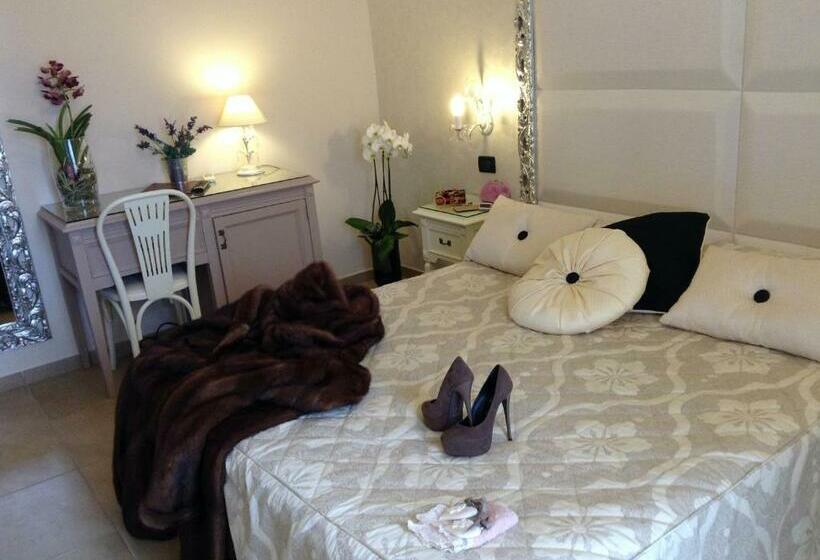 スーペリアールーム, Luna