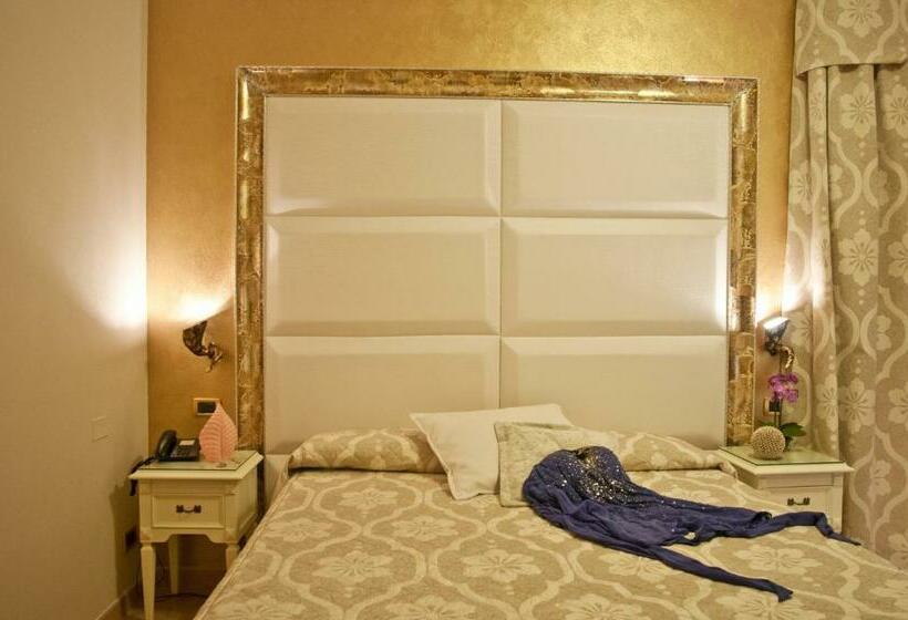 クラシックルーム, Luna