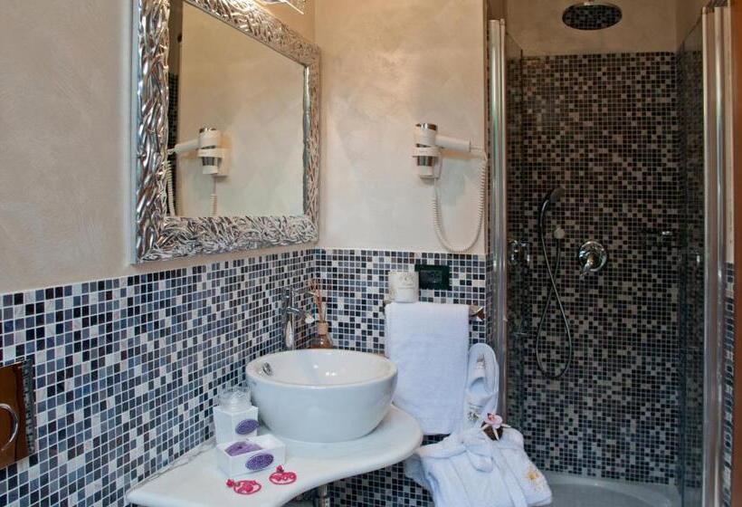 クラシックルーム, Luna