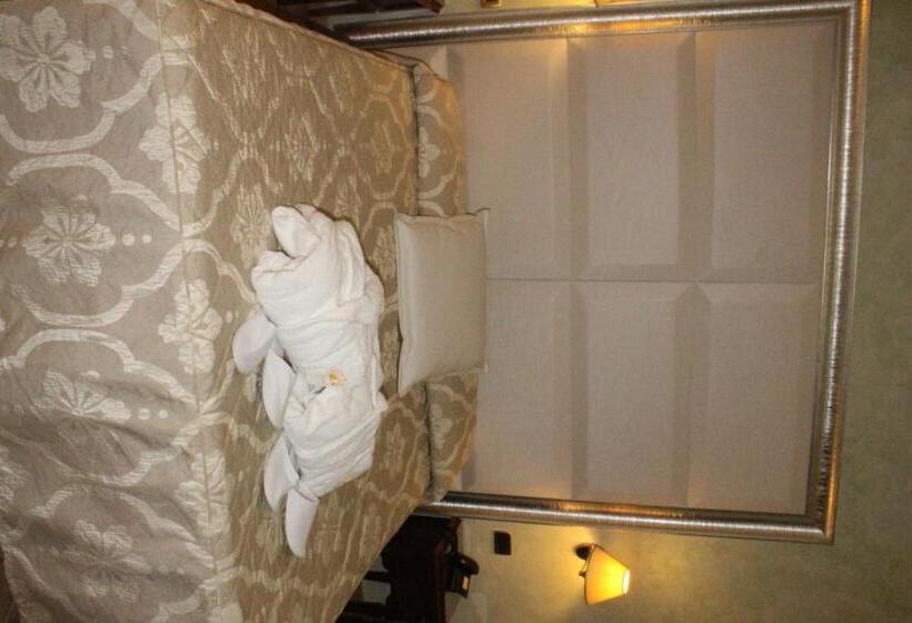 クラシックルーム, Luna