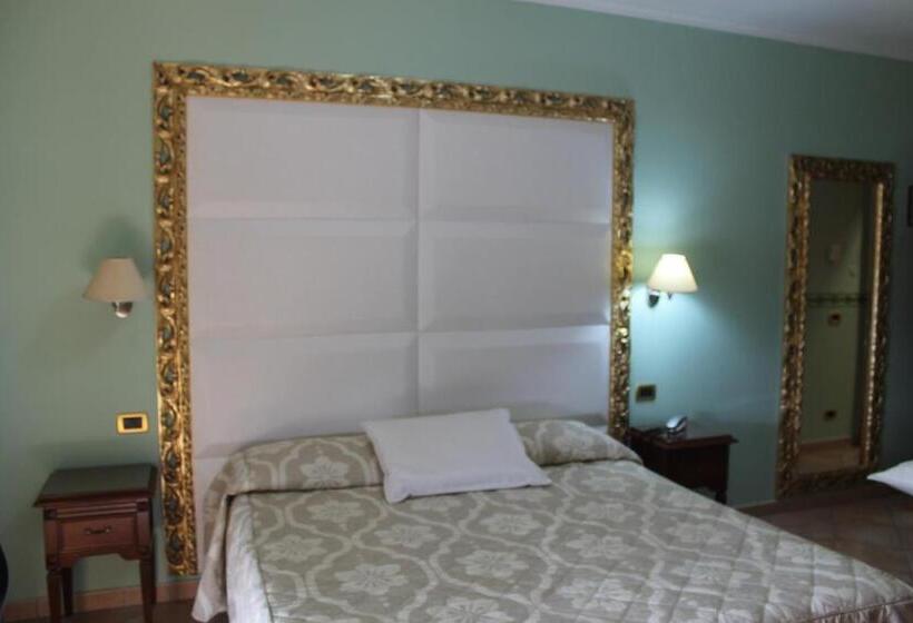 クラシックルーム, Luna