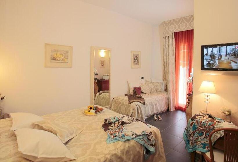 トリプルクラシックルーム, Luna