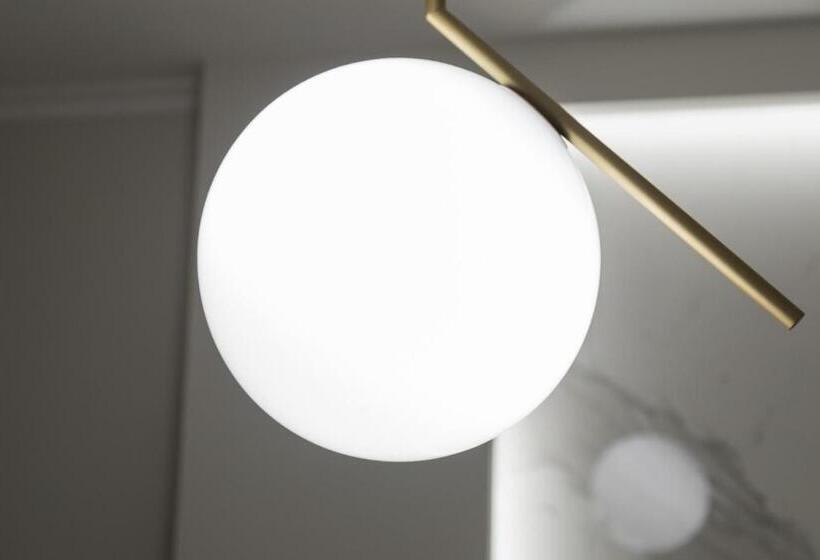 クラシックルーム, Luna