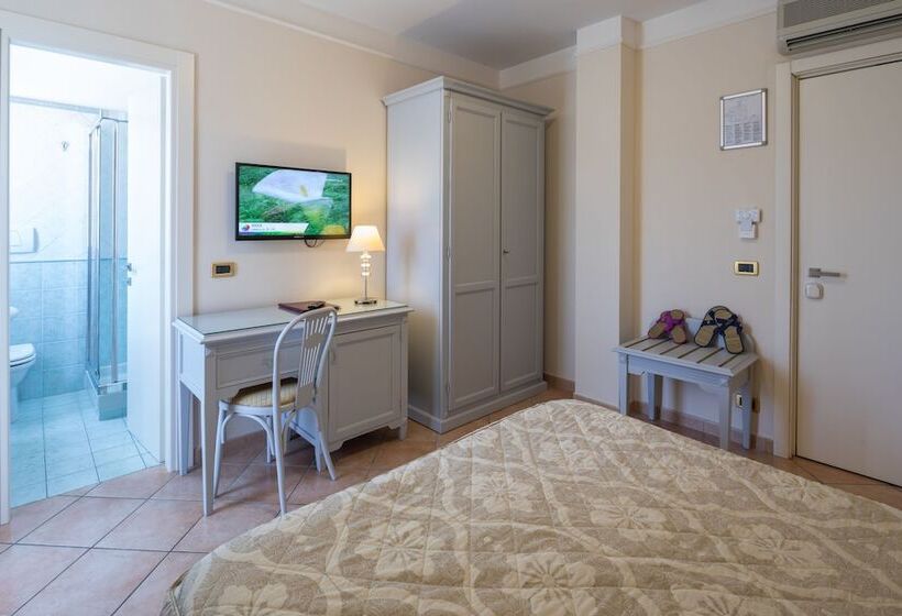 クラシックルーム, Luna