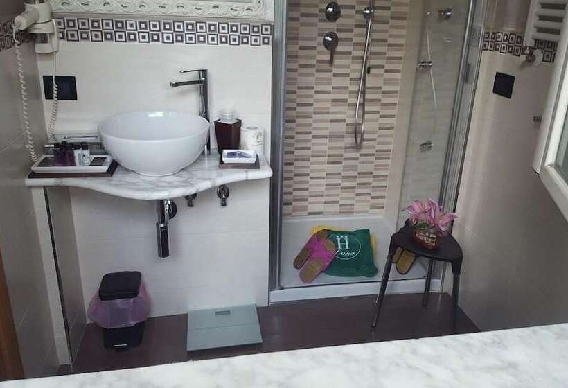 クラシックルーム, Luna