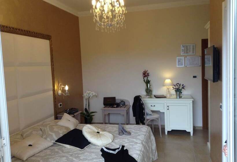 スーペリアールーム, Luna