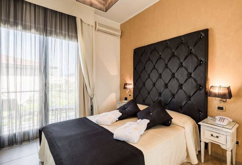 スーペリアールーム, Luna