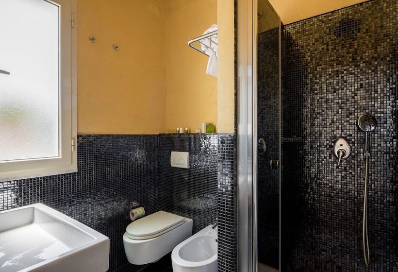 スーペリアールーム, Luna