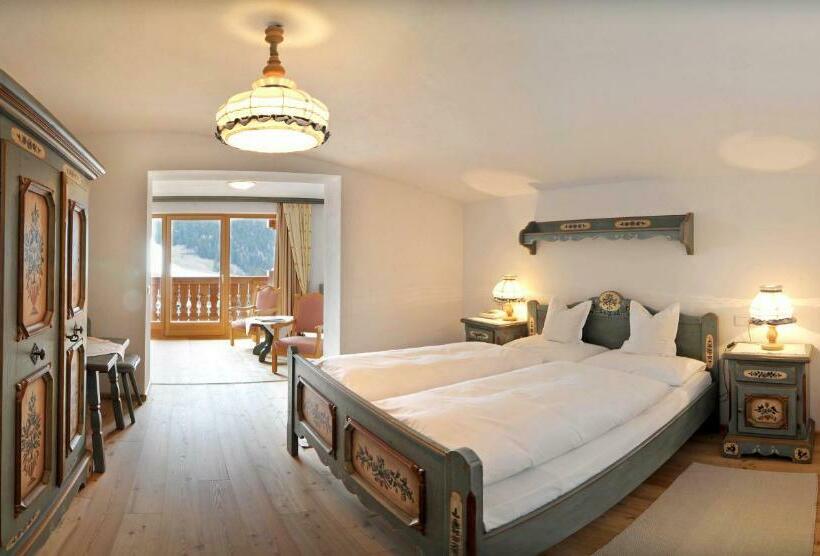 스탠다드 발코니 룸, Mareo Dolomites