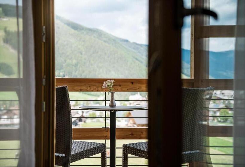 Номер Deluxe, Mareo Dolomites