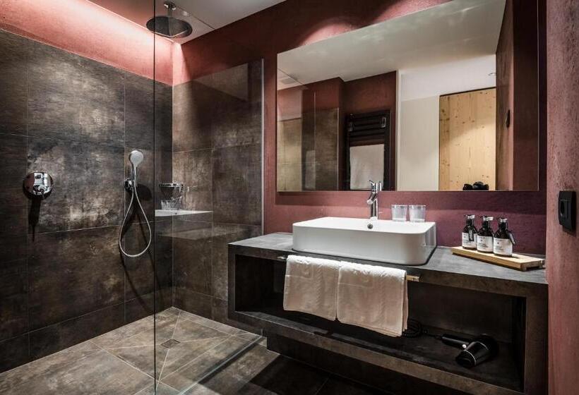 디럭스 룸, Mareo Dolomites