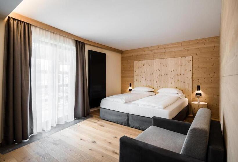 디럭스 룸, Mareo Dolomites