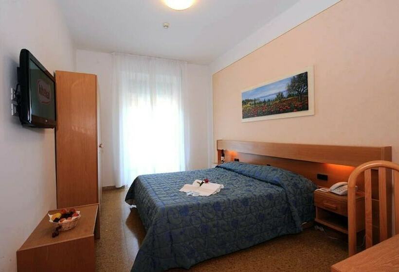 חדר סופריור, Marina