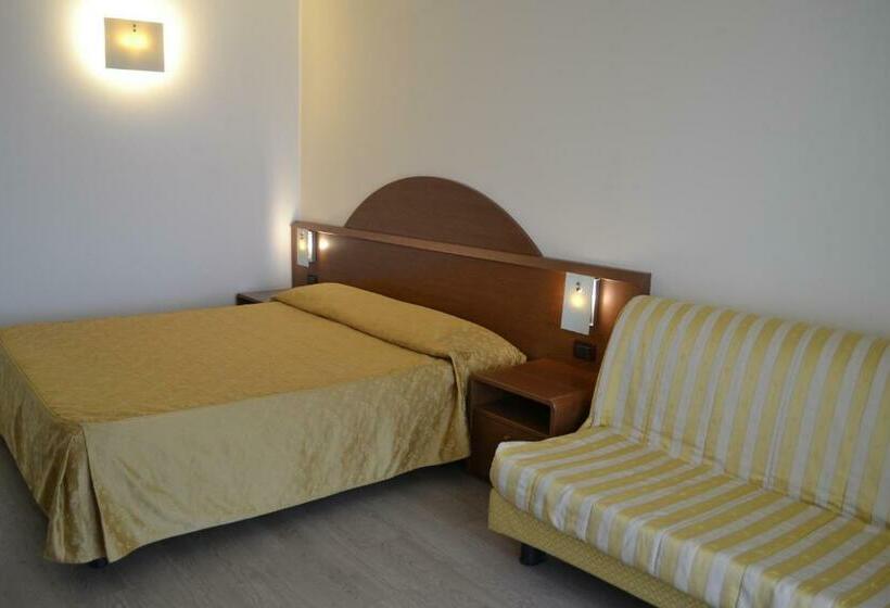 Quarto Familiar, Mary Rose