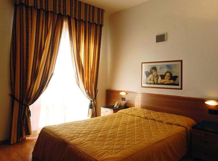 Номер Стандарт с Балконом, Mary Rose