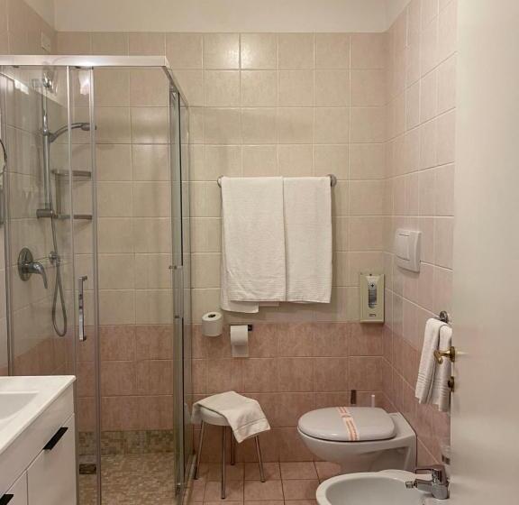 Номер Economy, Mary Rose