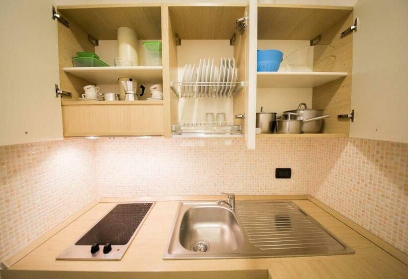 סטודיו סטנדרט עם מרפסת, Residence Hotel Miralago